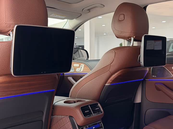 Фото 11 - Mercedes-Benz GLS-Class