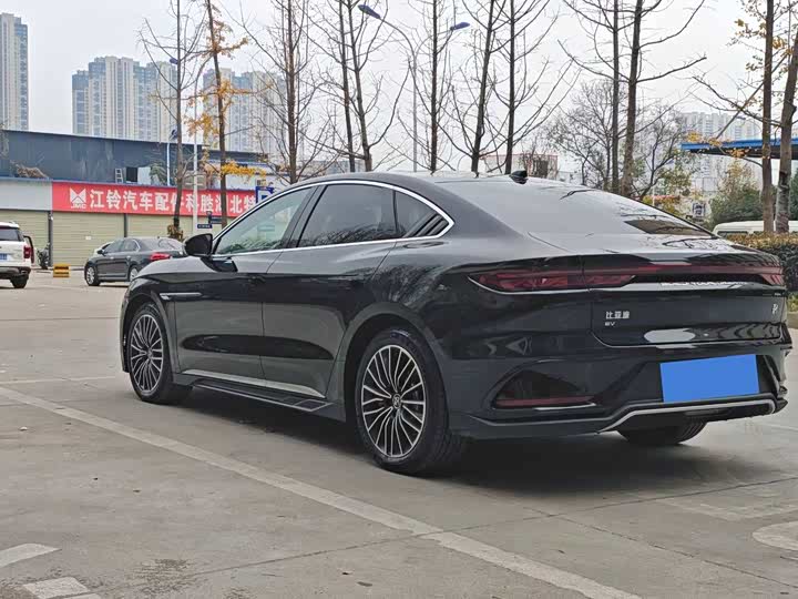 Фото 7 - BYD Han