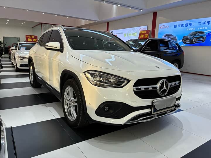 Фото 3 - Mercedes-Benz GLA-Class