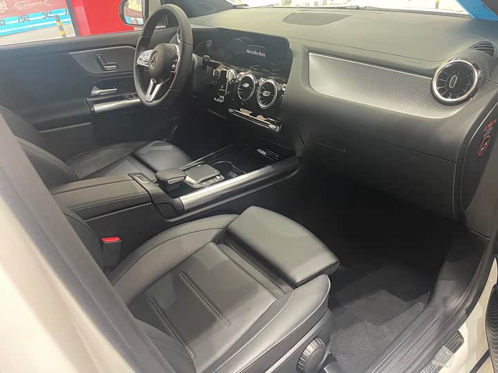 Фото 7 - Mercedes-Benz GLA-Class