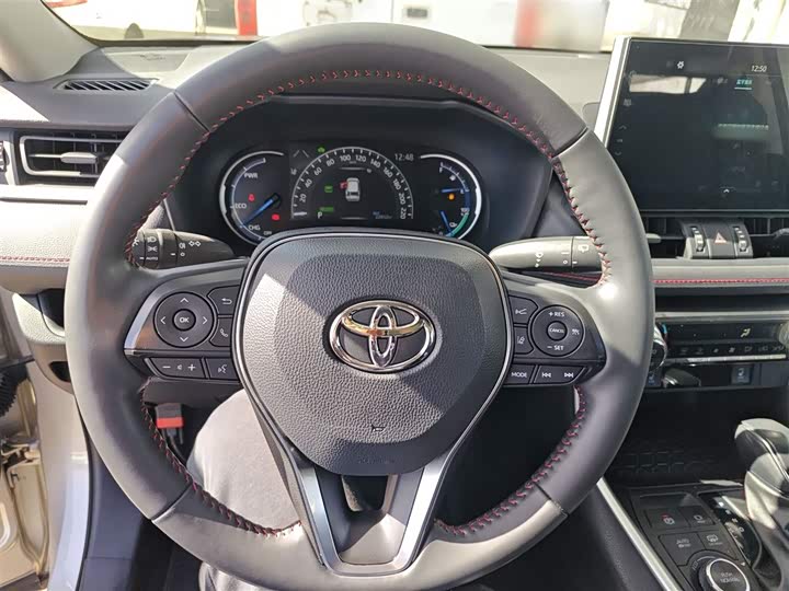 Фото 11 - Toyota Wildlander Hybrid