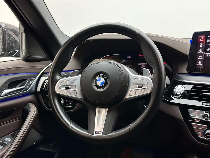 Фото 12 - BMW 5 Series