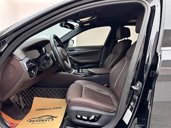 Фото 8 - BMW 5 Series