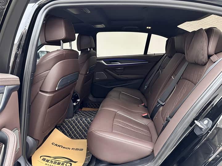 Фото 9 - BMW 5 Series