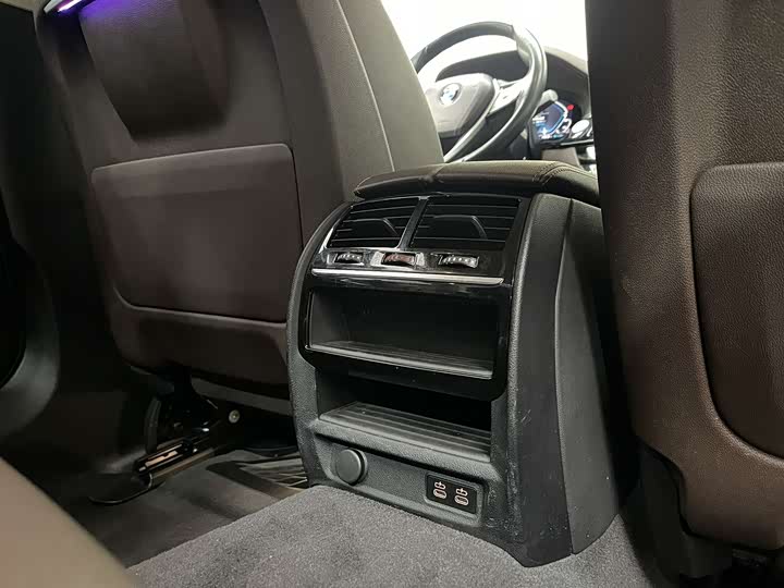 Фото 13 - BMW 5 Series Hybrid