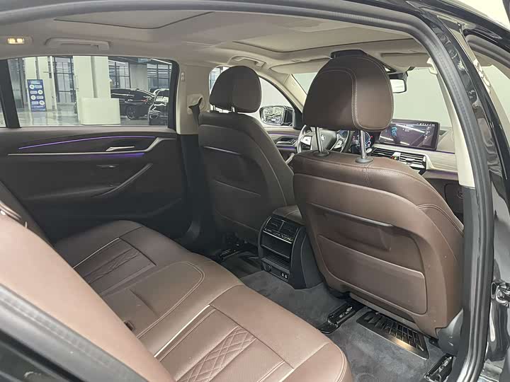 Фото 14 - BMW 5 Series Hybrid