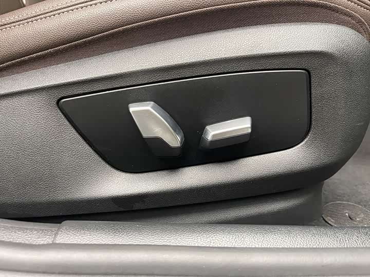 Фото 15 - BMW 5 Series Hybrid