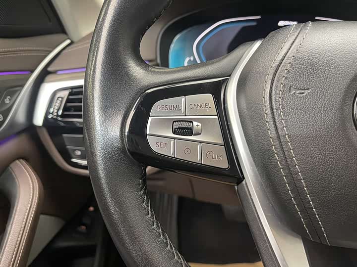 Фото 23 - BMW 5 Series Hybrid