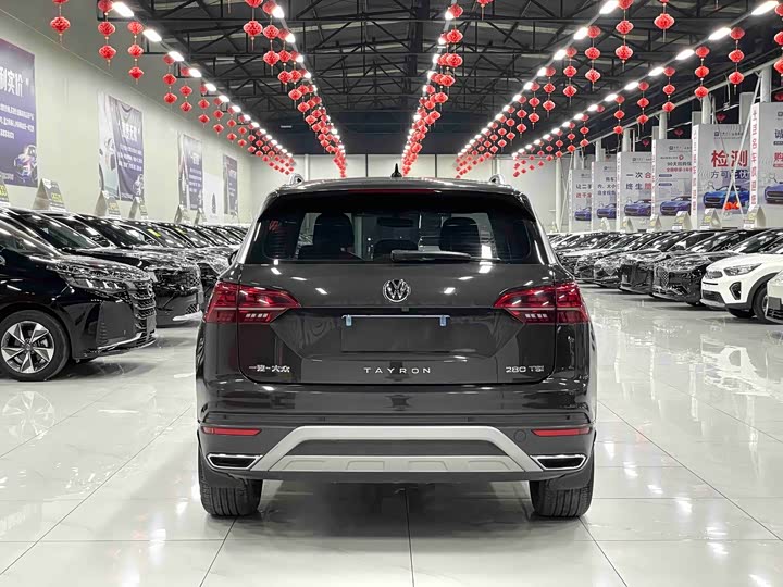 Фото 16 - Volkswagen Tayron