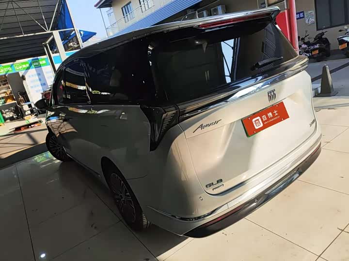 Фото 5 - Buick GL8 Hybrid