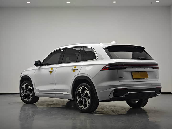 Фото 5 - Geely Monjaro