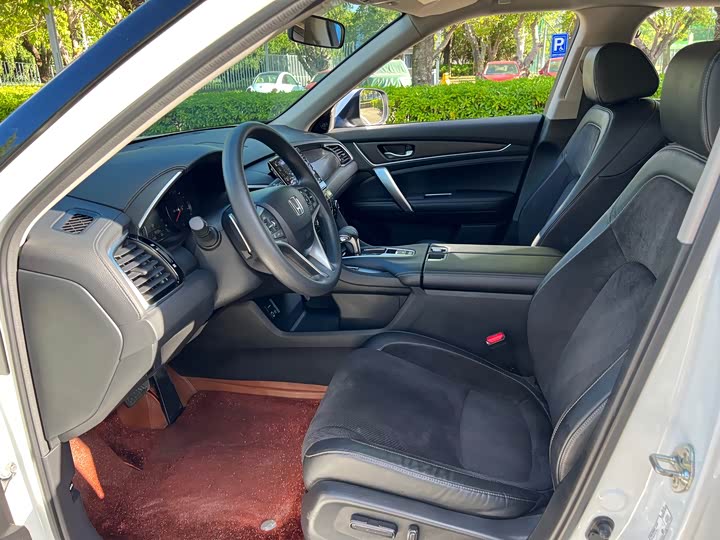 Фото 11 - Honda Avancier