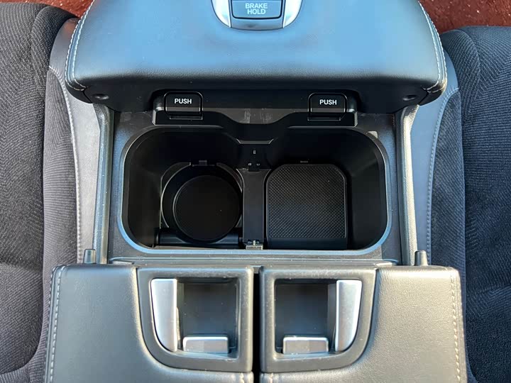 Фото 20 - Honda Avancier