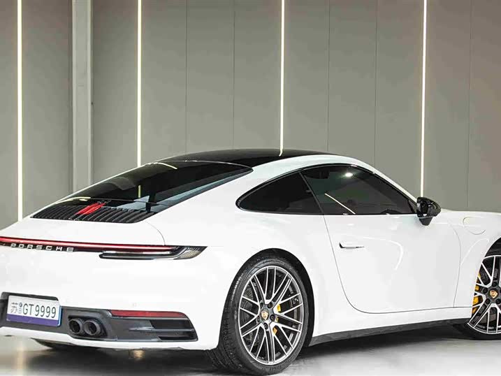 Фото 7 - Porsche 911