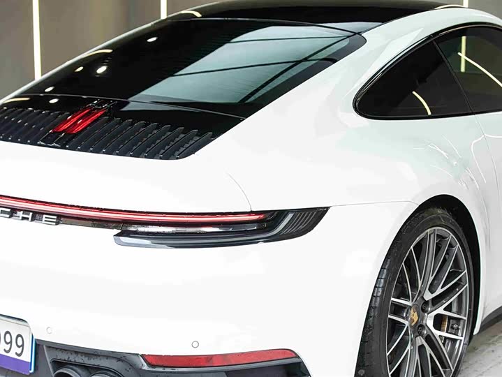 Фото 8 - Porsche 911