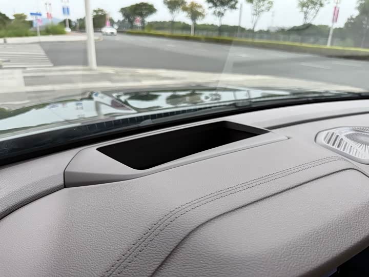 Фото 13 - Geely Monjaro