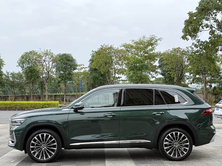 Фото 16 - Geely Monjaro