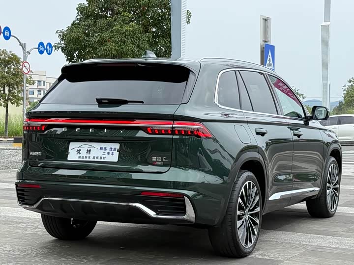 Фото 19 - Geely Monjaro