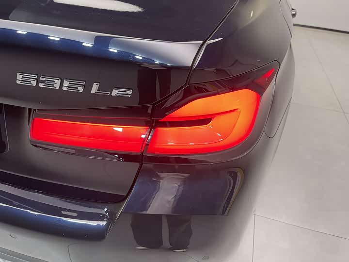 Фото 14 - BMW 5 Series Hybrid