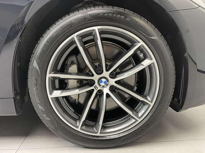 Фото 15 - BMW 5 Series Hybrid