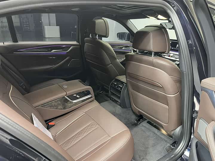 Фото 20 - BMW 5 Series Hybrid