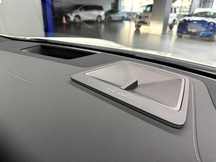 Фото 22 - Polestar 4