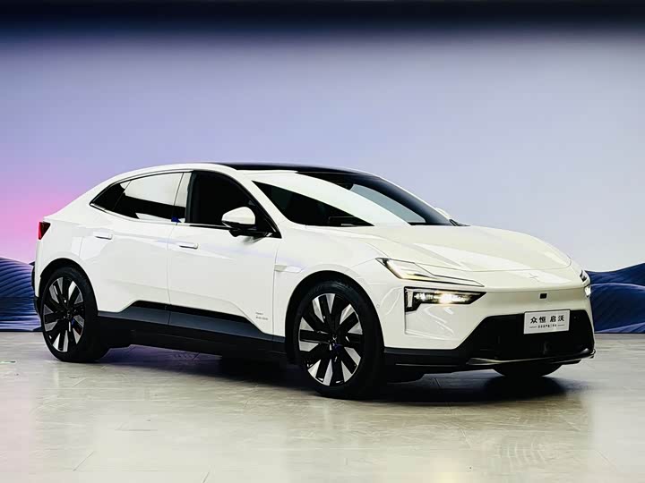 Фото 3 - Polestar 4