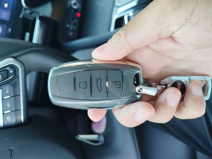 Фото 9 - Haval F7