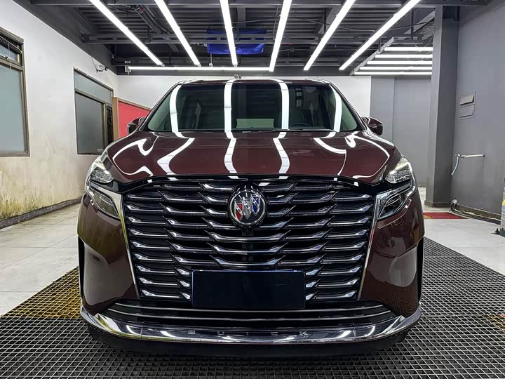 Фото 1 - Buick GL8 ES