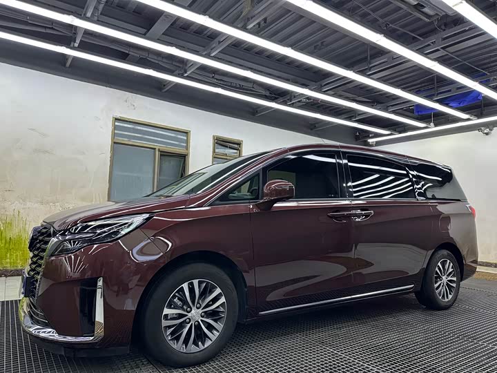 Фото 3 - Buick GL8 ES