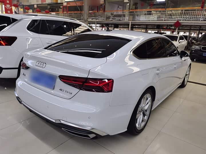 Фото 7 - Audi A5