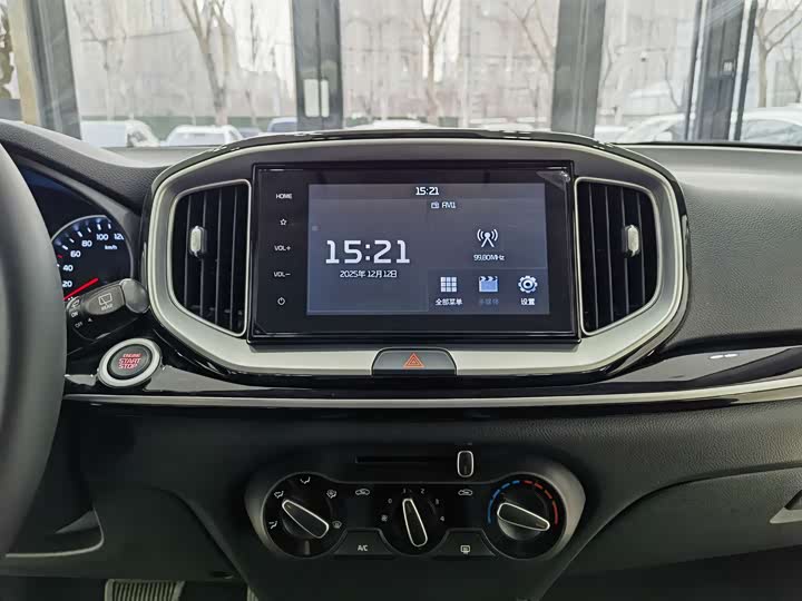 Фото 12 - Kia KX1