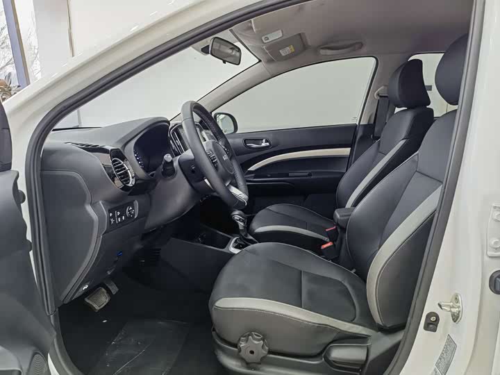 Фото 4 - Kia KX1