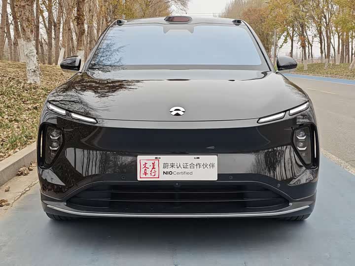 Фото 2 - Nio EC6