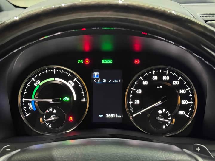 Фото 5 - Toyota Vellfire