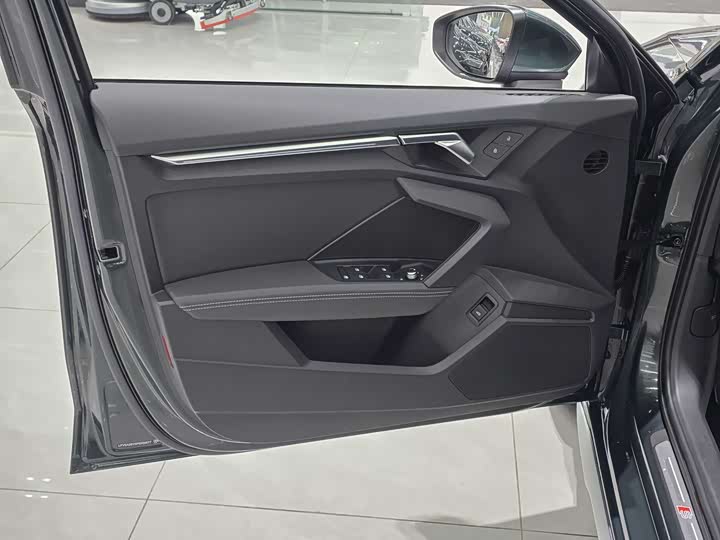 Фото 12 - Audi A3