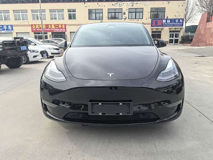 Фото 2 - Tesla Model Y
