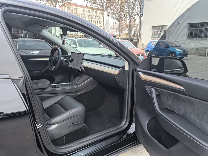 Фото 7 - Tesla Model Y