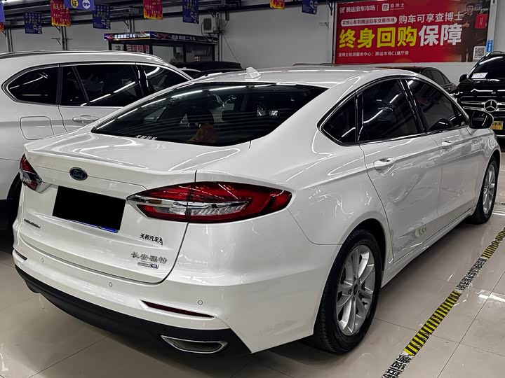 Фото 4 - Ford Mondeo