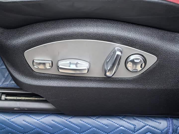 Фото 12 - Porsche Macan