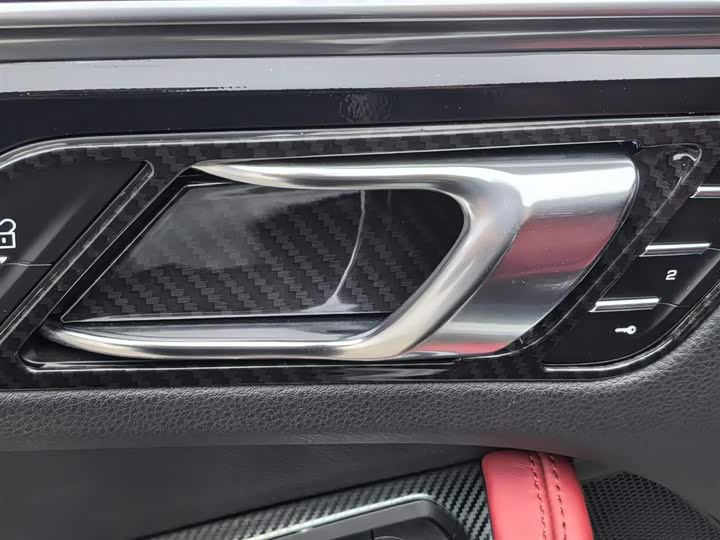 Фото 15 - Porsche Macan