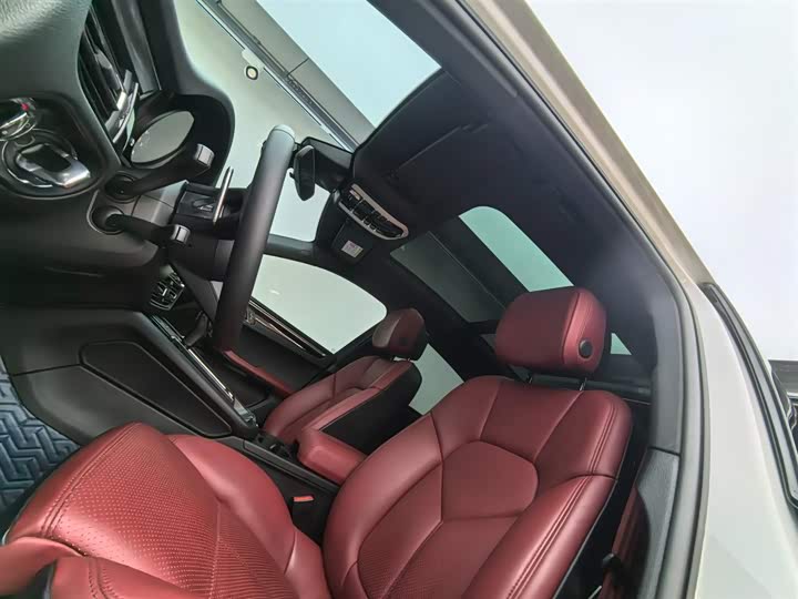 Фото 18 - Porsche Macan