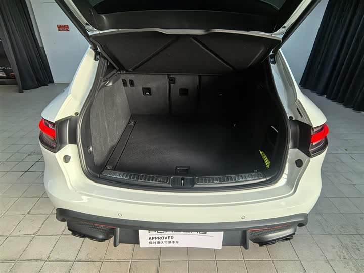 Фото 23 - Porsche Macan