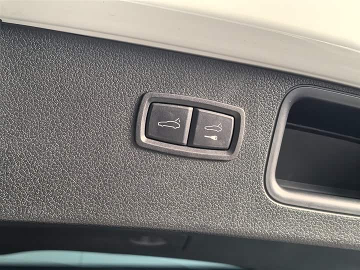 Фото 24 - Porsche Macan