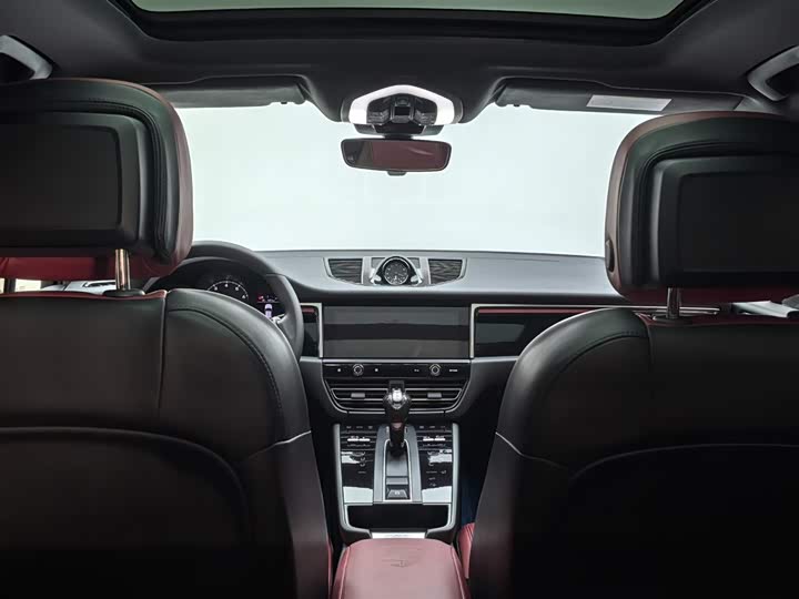 Фото 25 - Porsche Macan