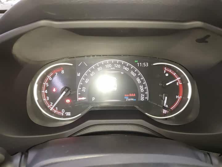 Фото 12 - Toyota RAV4