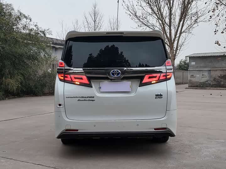 Фото 21 - Toyota Vellfire