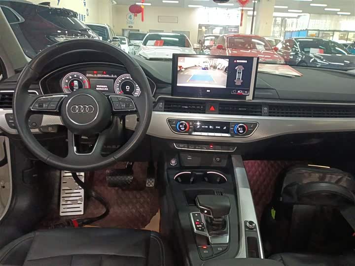 Фото 10 - Audi A4L