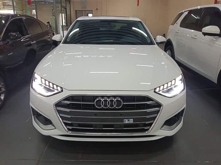 Фото 3 - Audi A4L