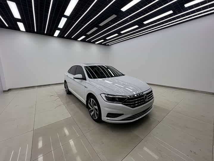 Фото 3 - Volkswagen Sagitar L